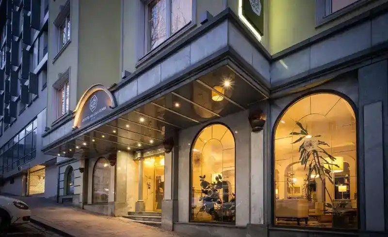 Nächte Hotel - Bild 1