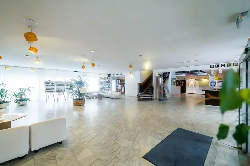 Aufnahme - Nächte Hotel