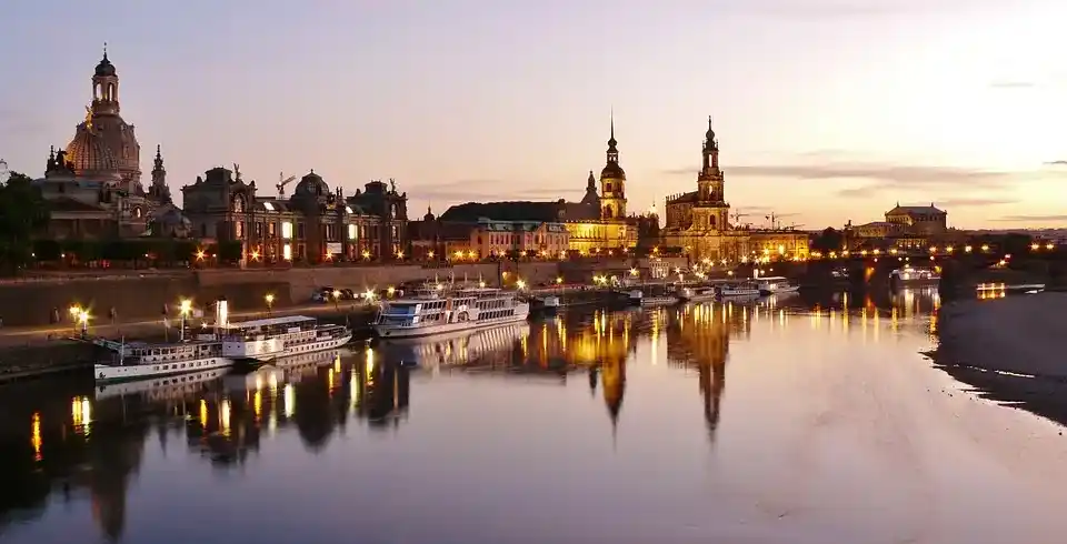 Foto - Autorundreise Durch