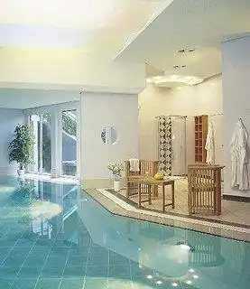 Aufnahme - Ambassador Hotel