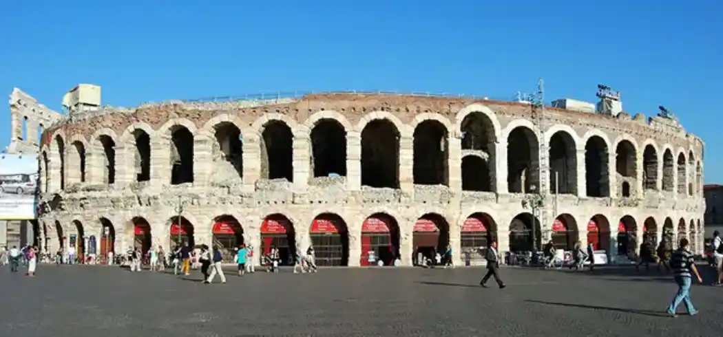 Foto - Arena Verona