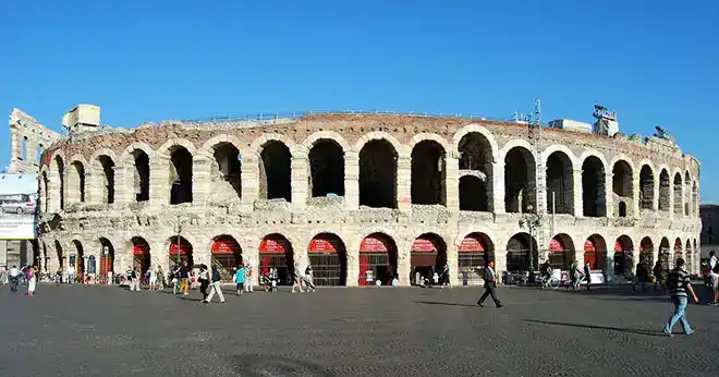Foto - Arena Verona