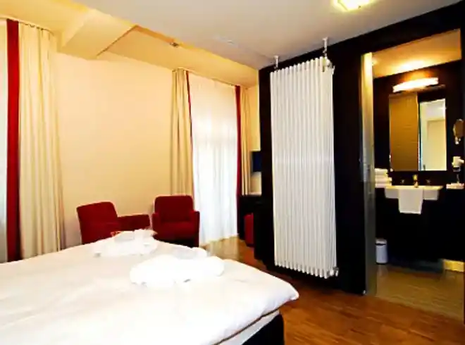 Sante Royale - Bild 2