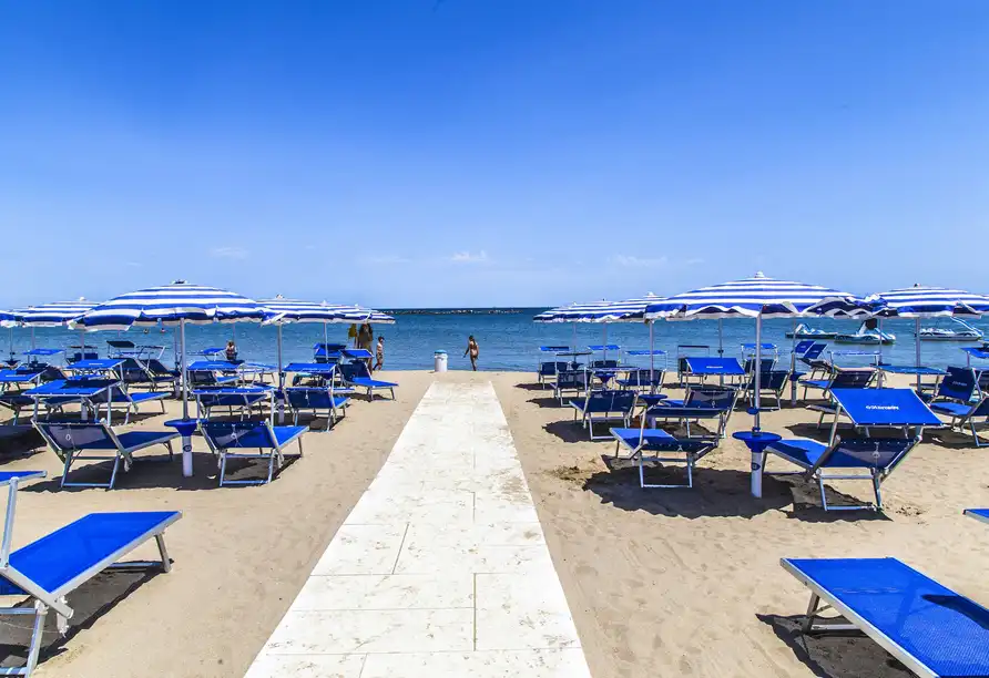 Italien Adria 3 Nächte Hotel Kennedy in Rimini HP ab 139€