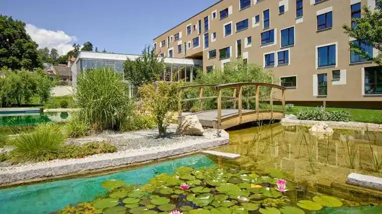 Blumenhotel Stveit - Bild 1