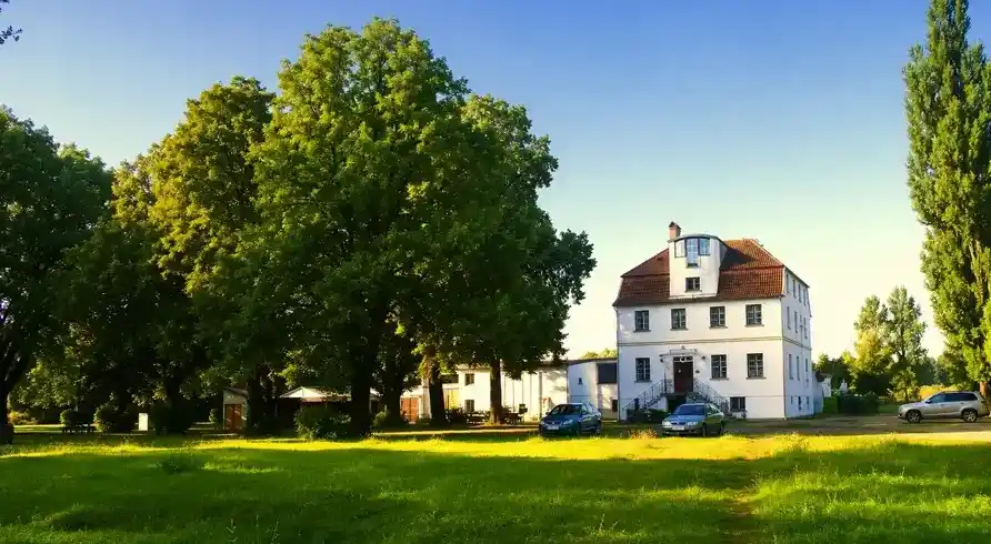 Foto - Brandenburgische Seen Hotel Weisser Schwan in Zossen