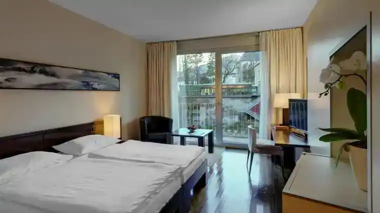 Schloss Eisenstrasse - Bild 2