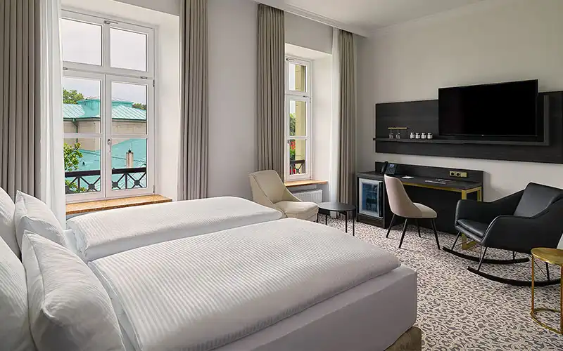 Aufnahme - Grand Hotel