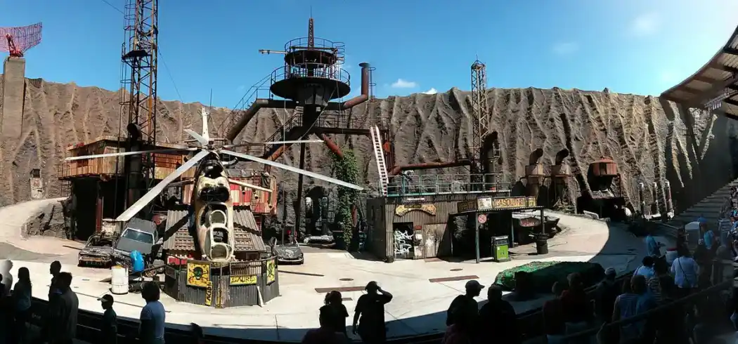 Foto - Filmpark mit Hotel