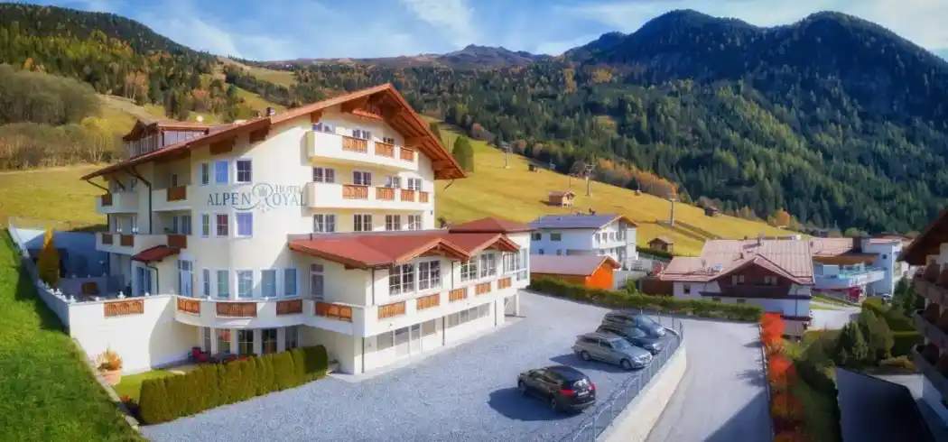 Hotel Alpenroyal - Bild 1
