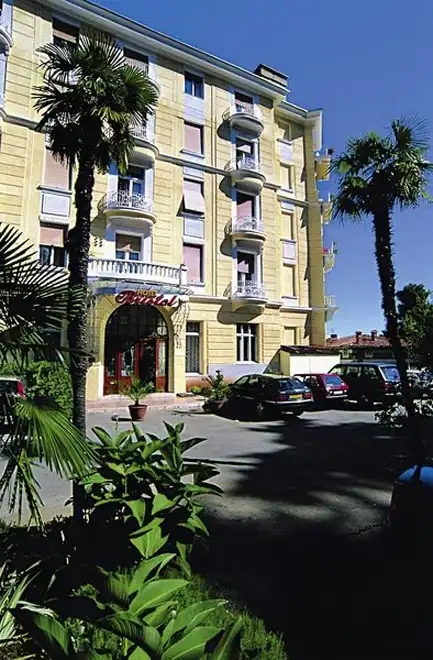 Ansicht - Hotel Bristol