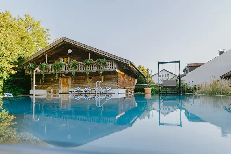 Aufnahme - Hotel Drei