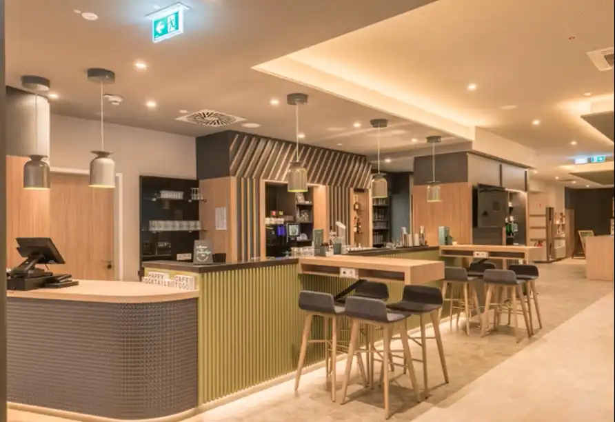 Ansicht - Holiday Inn Hamburg Berliner Tor