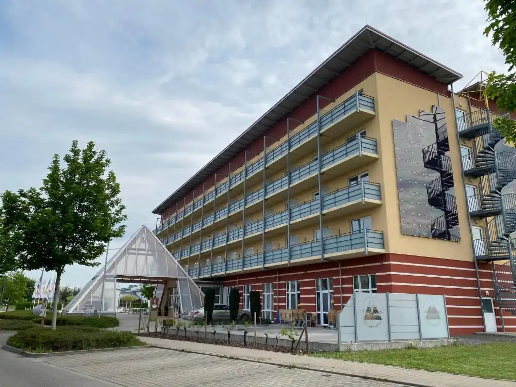 Ansicht - Hotel Pyramide
