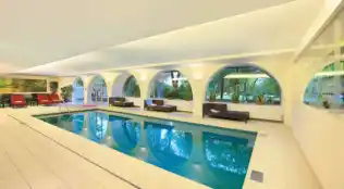 Hotel Schloss Weikersdorf in Baden/Niederösterreich