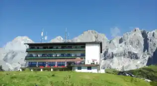 Hüttenwanderung im Wanderparadies Dachstein-West
