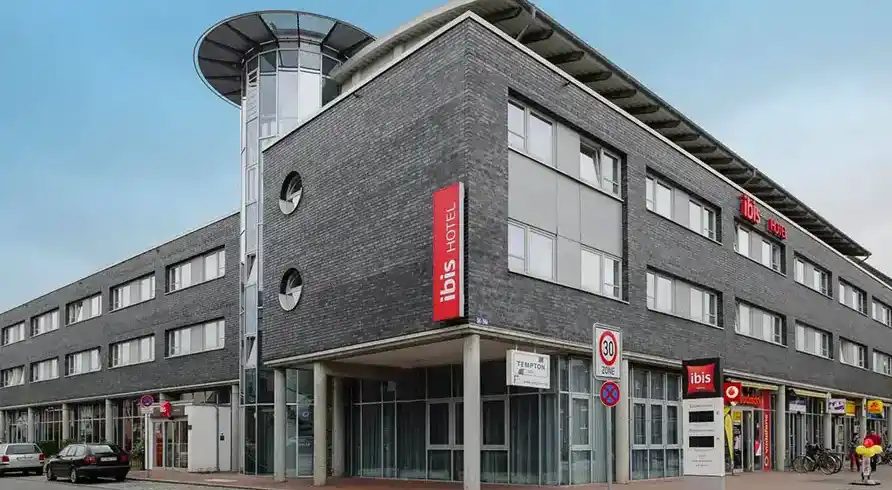 Ibis Hotel - Bild 1