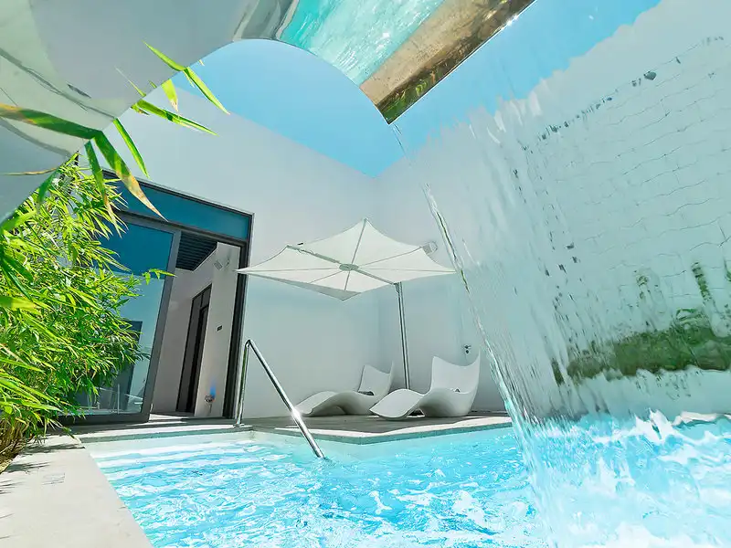 Detail - Nikki Beach