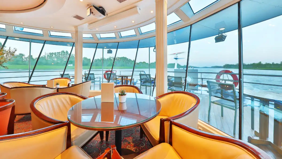 Ansicht - Kreuzfahrt Lady