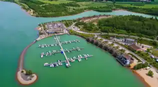 Das Ferienresort am Störmthaler See in Großpösna