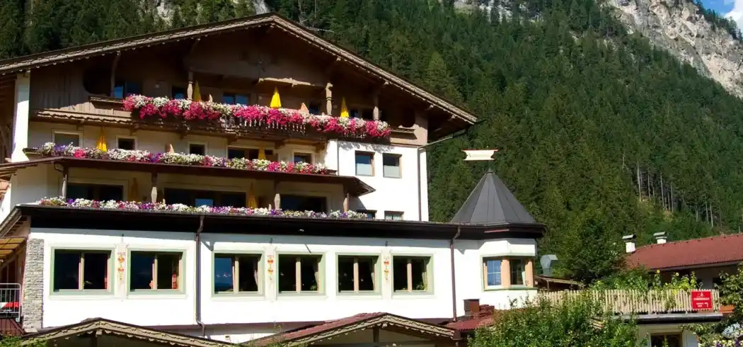 Mayrhofen Nächte - Bild 1