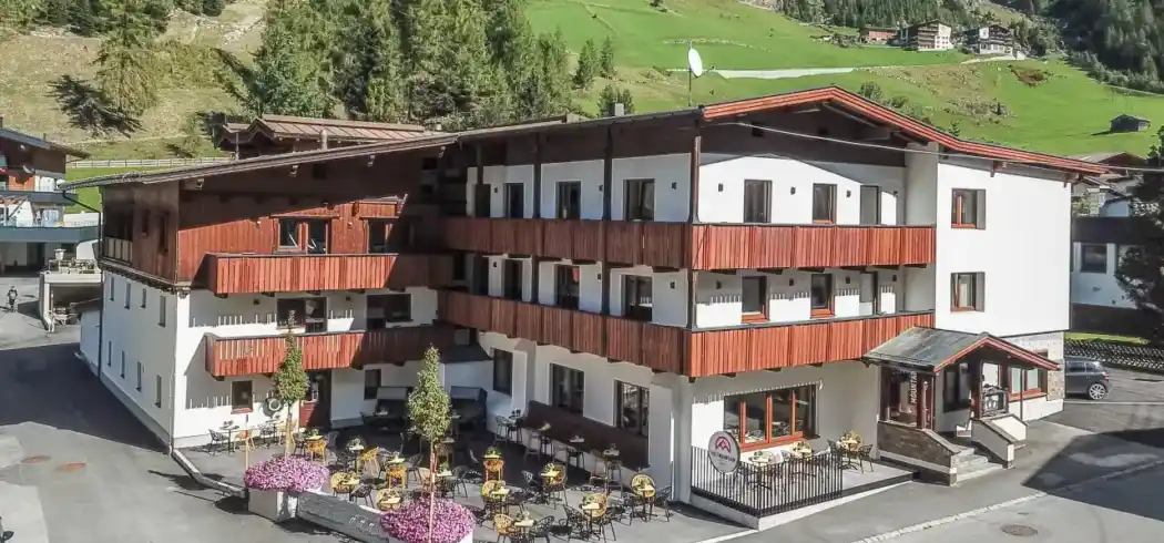 Hotel in Ötztal - Bild 1