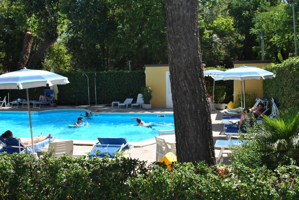 Hotel Bahama im Rimini 7 Nächte Strandurlaub  ab 341€
