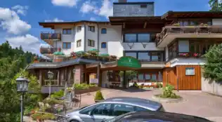 Mönchs Waldhotel in Unterreichenbach-Kapfenhardt