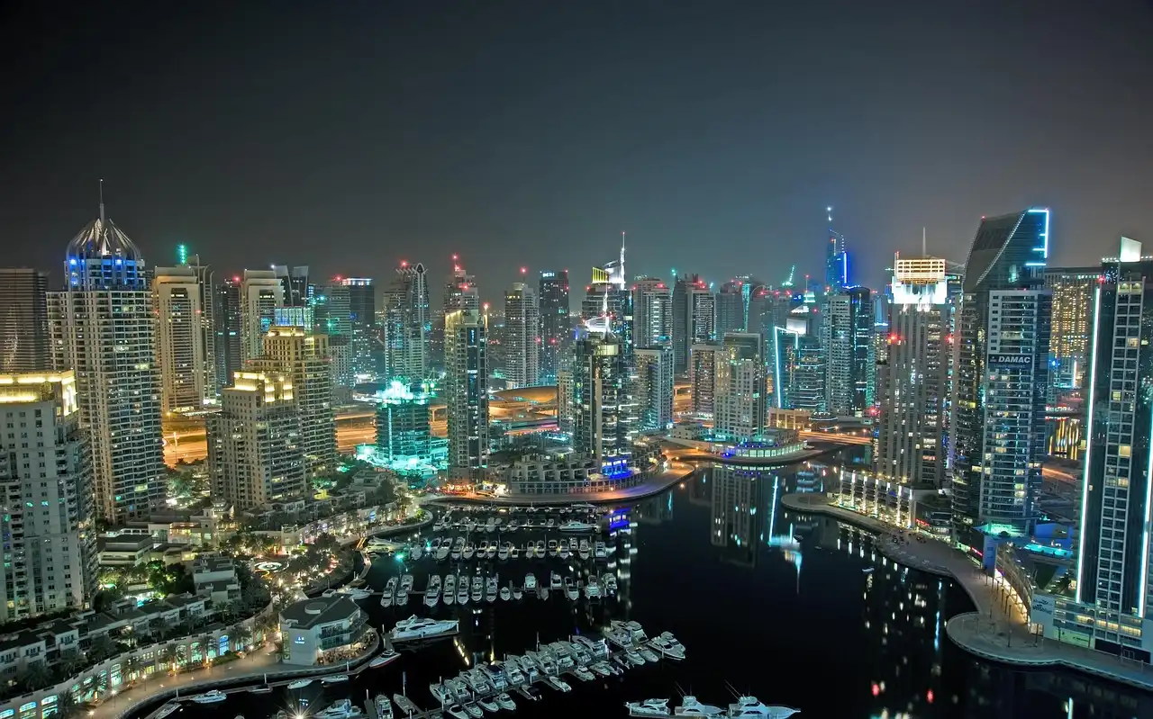 Ansicht - Silvester in Dubai V.A.E. Jahreswechsel zwischen Wüstenzauber und funkelnder Skyline
