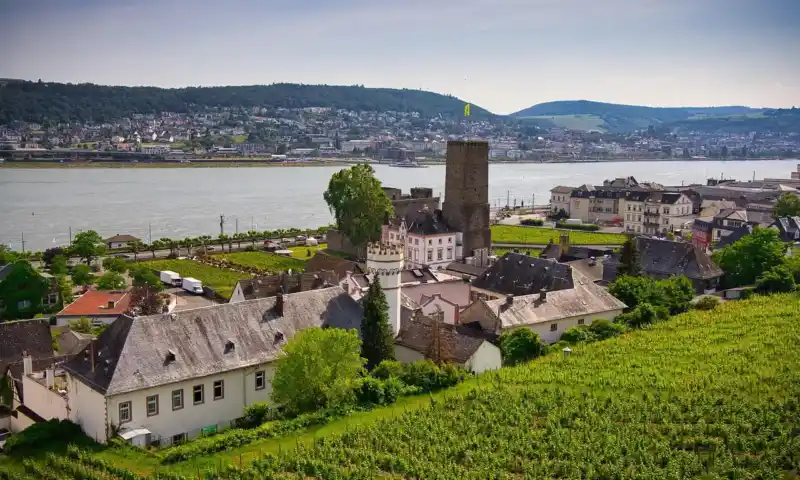 Silvester-Schifffahrt auf dem Rhein Silvester in Rüdesheim am Rhein