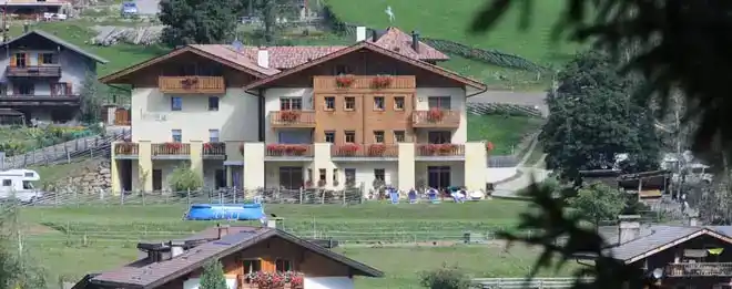 Foto - Walburg Südtirol