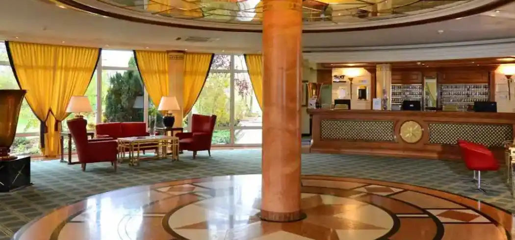 The Monarch - Bild 2