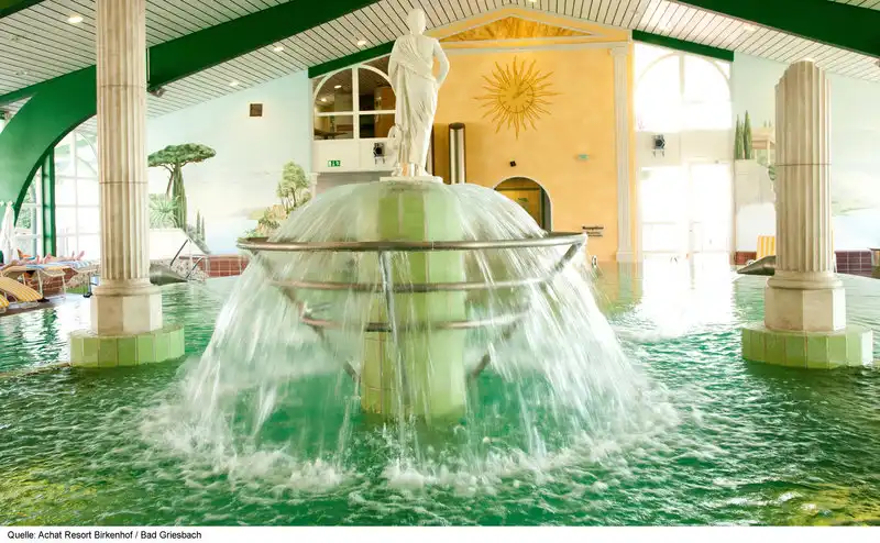 Ein Indoorpool des Hotels Reitenberger in Marienbad