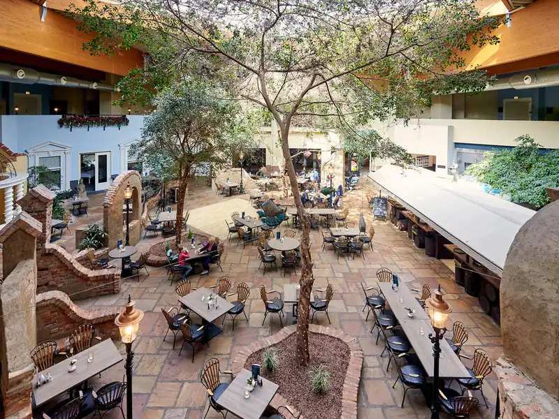 Aufnahme - Hotel Van