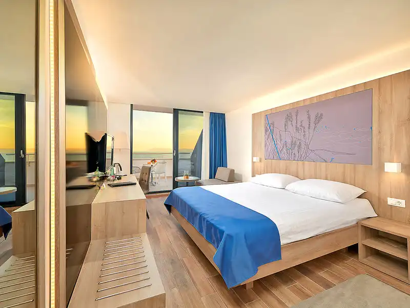 Impression - Medora Auri