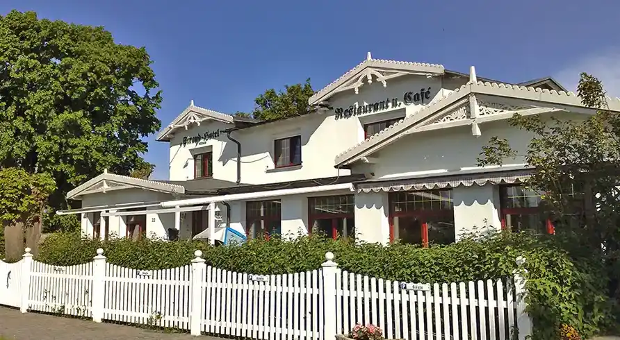 Strandhotel Lobbe - Bild 3