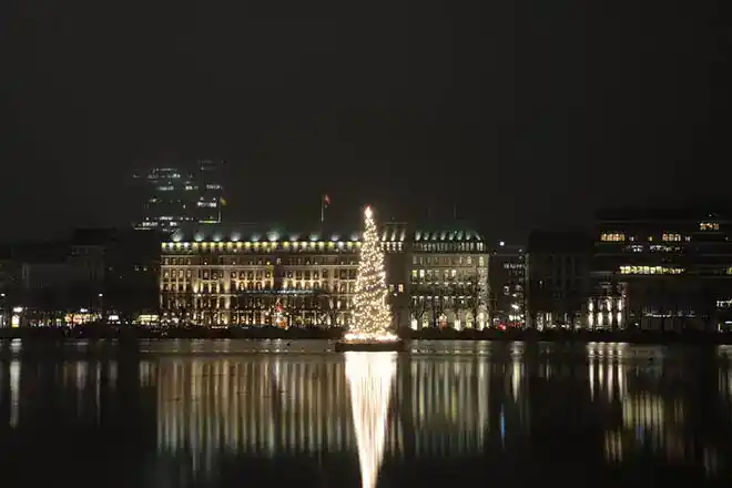 Weihnachtsmarkt Hamburg - Bild 1