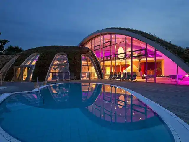 Wellness Therme - Bild 1