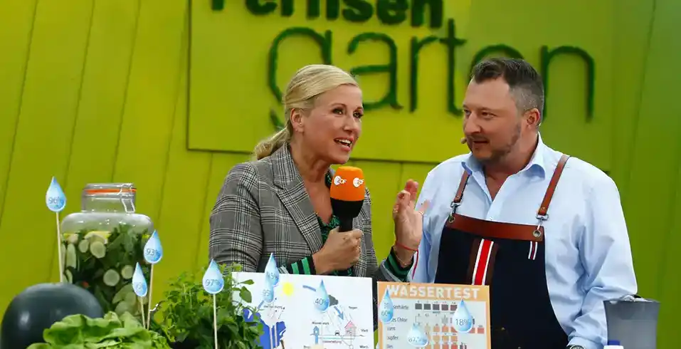 Foto - Fernsehgarten mit Hotel